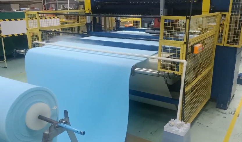 自動皮帶送料裁斷機