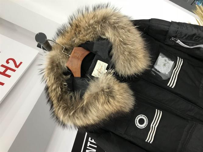 三彩麗雪冬裝 尾貨走份批發圖片_高清圖-廣州優惑服飾有限公司-搜了網